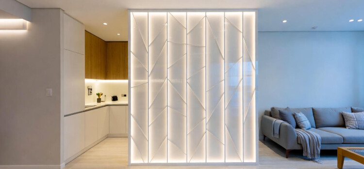 Полікарбонат у дизайні інтер’єру: сучасні рішення та стилістика